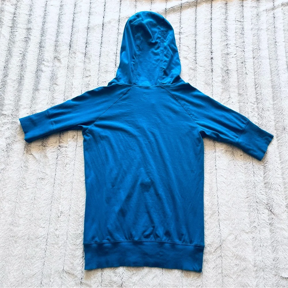 Nike hooded short sleeve blue